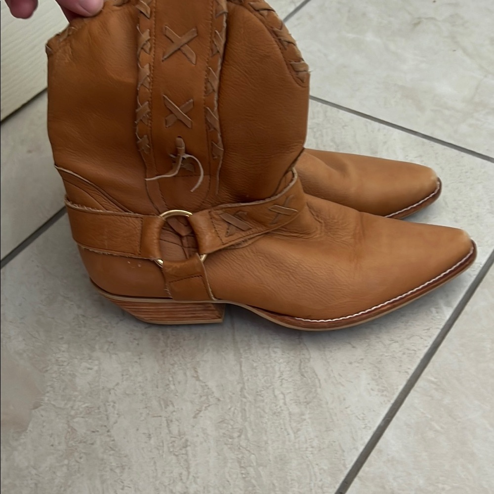 Tan Leather Western Boots